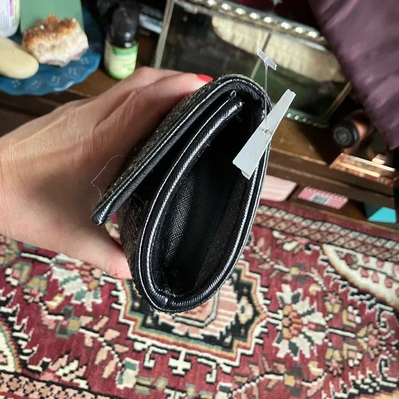 Like New Starlit black sequence clutch - Picture 4 of 8